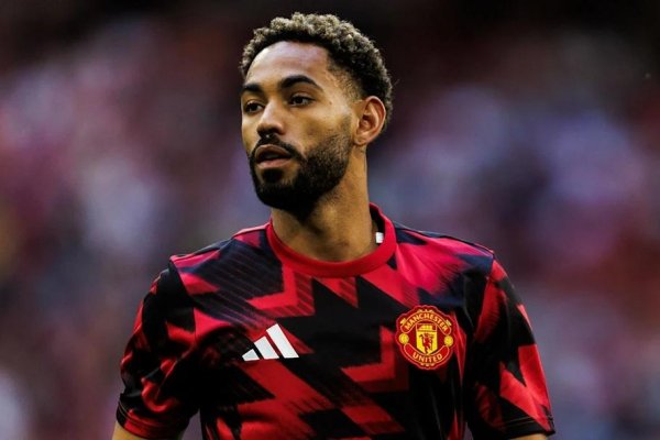 人人配 买入狼王+蜂王后阿莫林欲购大中锋，霍伊伦德喊话：再信我一次